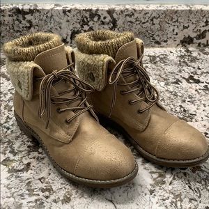 Women’s boots